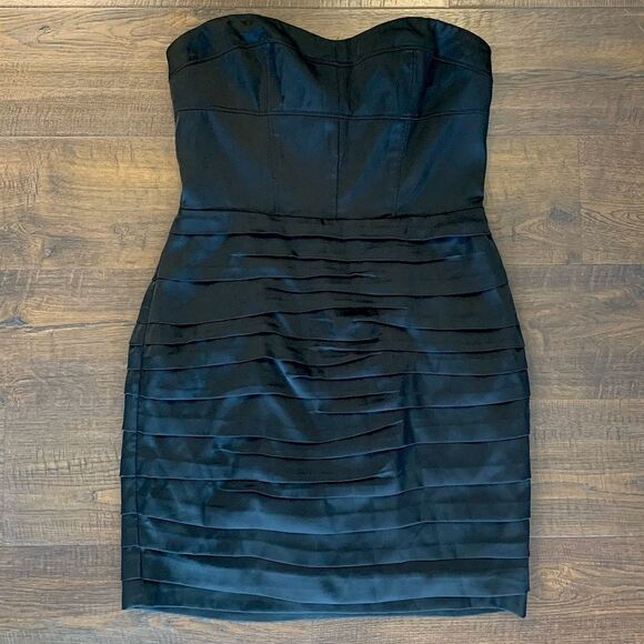 Black satin express dress  - Picture 1 of 3